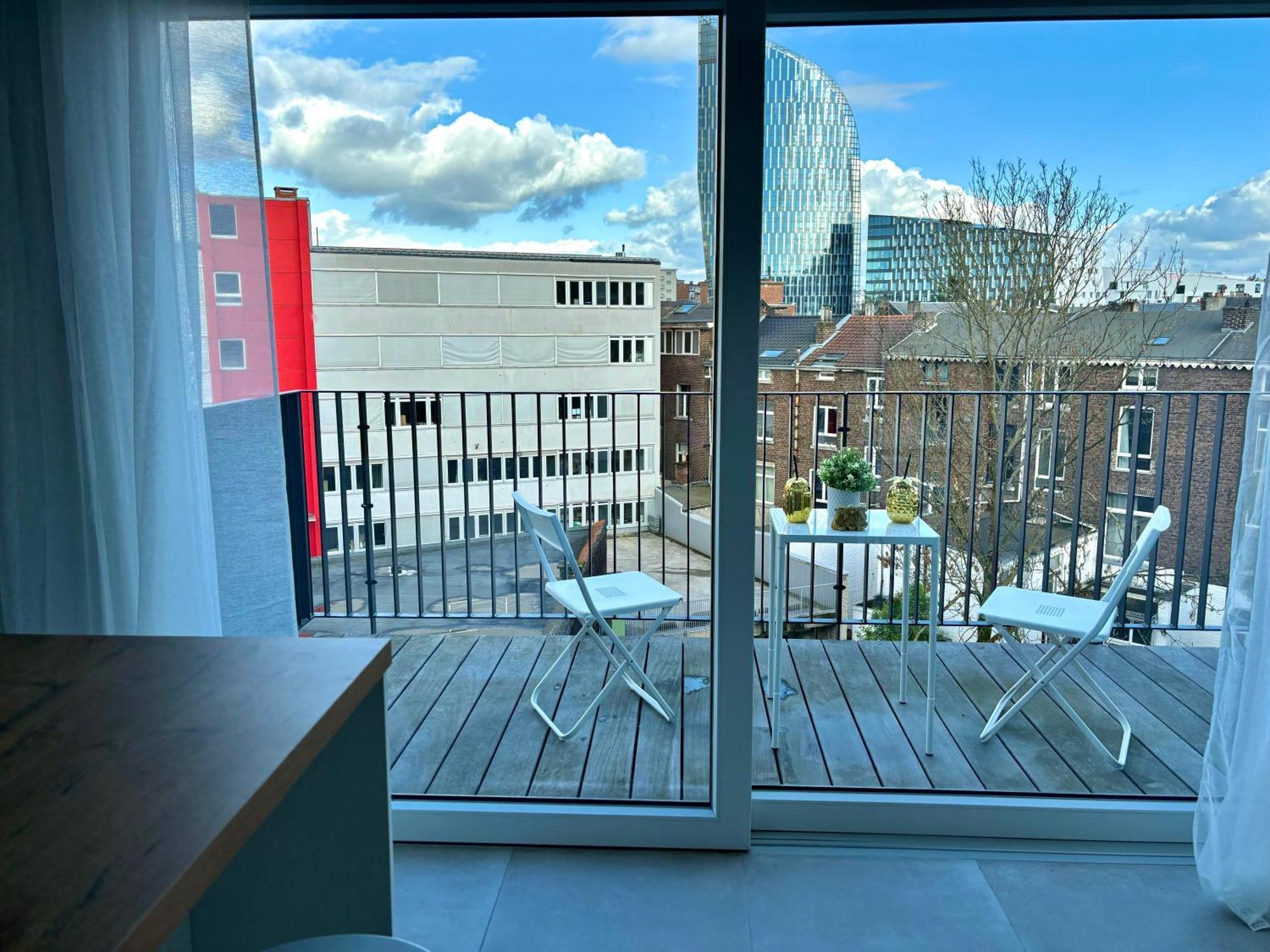 2 Bedrooms Luxury Apartment - Guillemins Liege Exterior photo